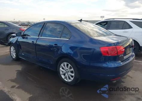 2013 Volkswagen Jetta 2.5L Se z USA, uszkodzony, nr VIN 3VWDP7AJ8DM253337